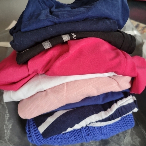 Mystery box of girls clothes - Picture 2 of 2